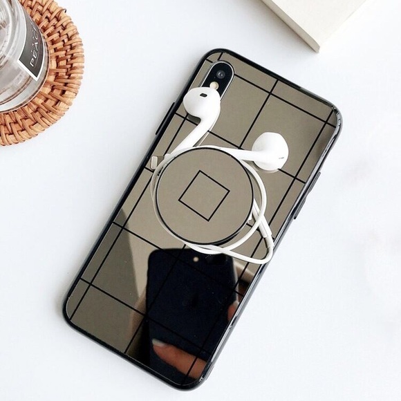 iPhone 7/8 Mirror Case With Holder - Picture 3 of 3